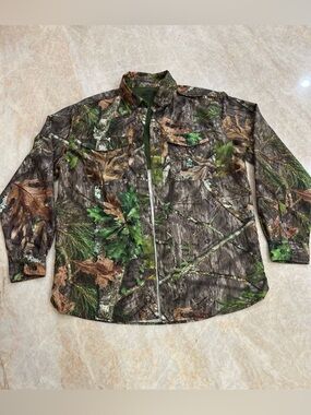 Mossy Oak Men’s Shirt Size M Green‎ Cammo Obsession Hunting Vented Light Weight